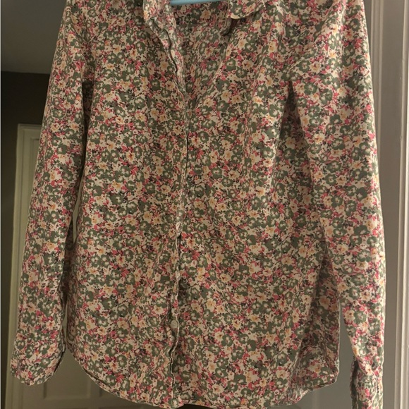 RELAXED FIT J.CREW BUTTON DOWN - Picture 3 of 4